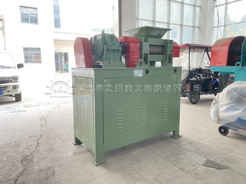 對輥擠壓造粒機.jpg